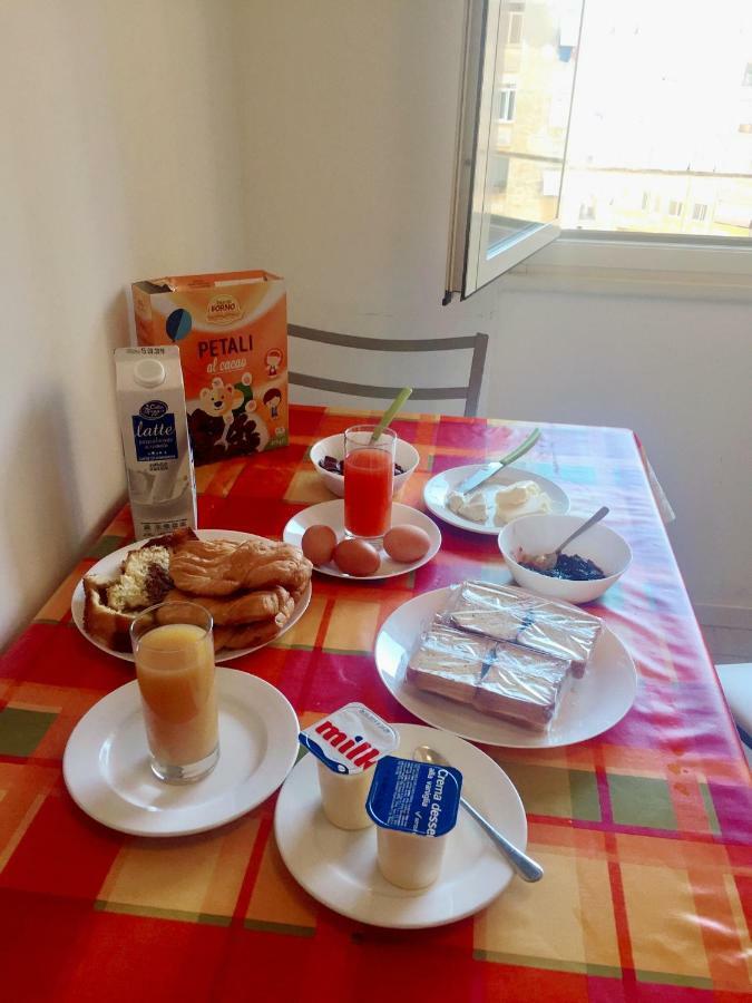 Female Dormitory For Only Female Bed & Breakfast Rome Bagian luar foto